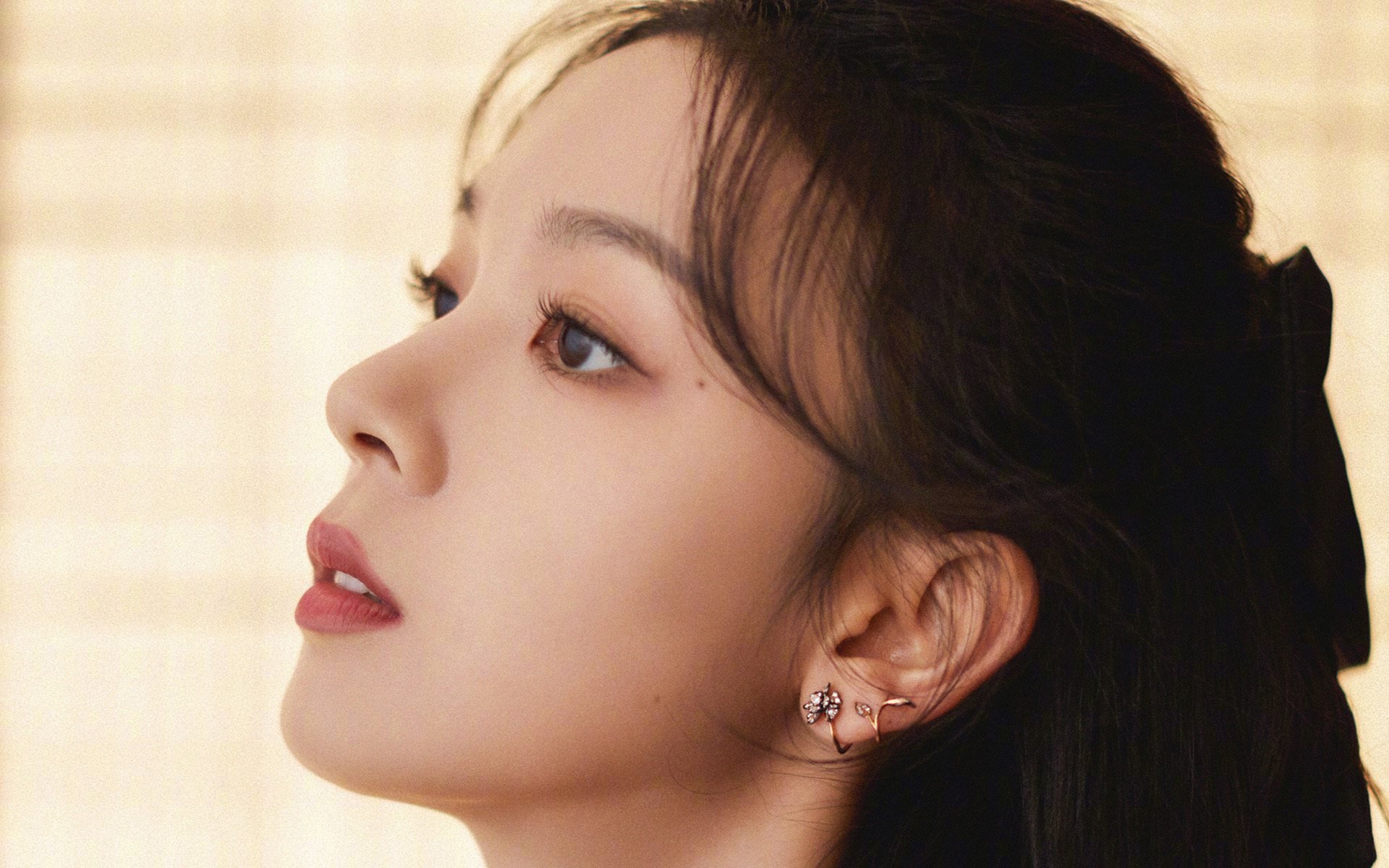 广厦队战术压制马刺，福克斯在F1揭幕战上演速度与智慧的交融