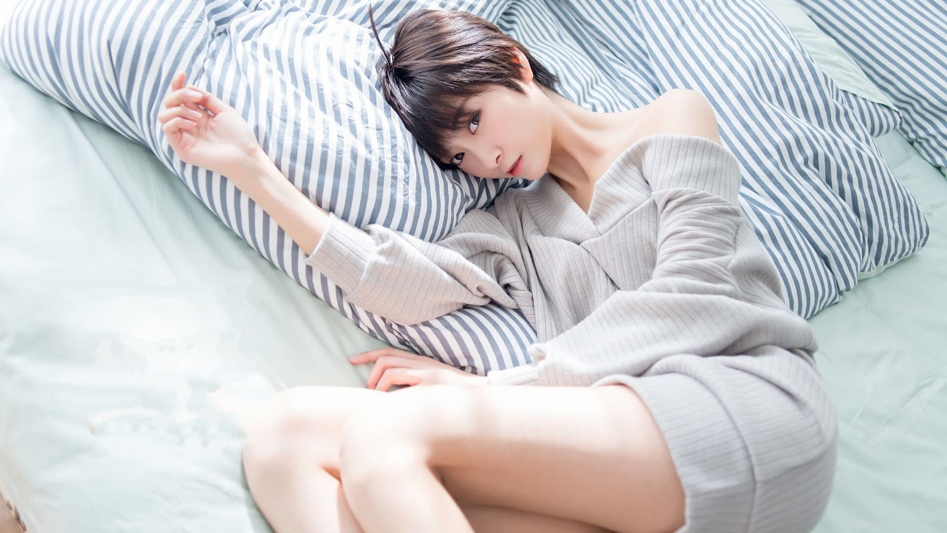 疯狂跨界,阿布扎比之夜,当F1方向盘遇到拉什福德的红魔战靴