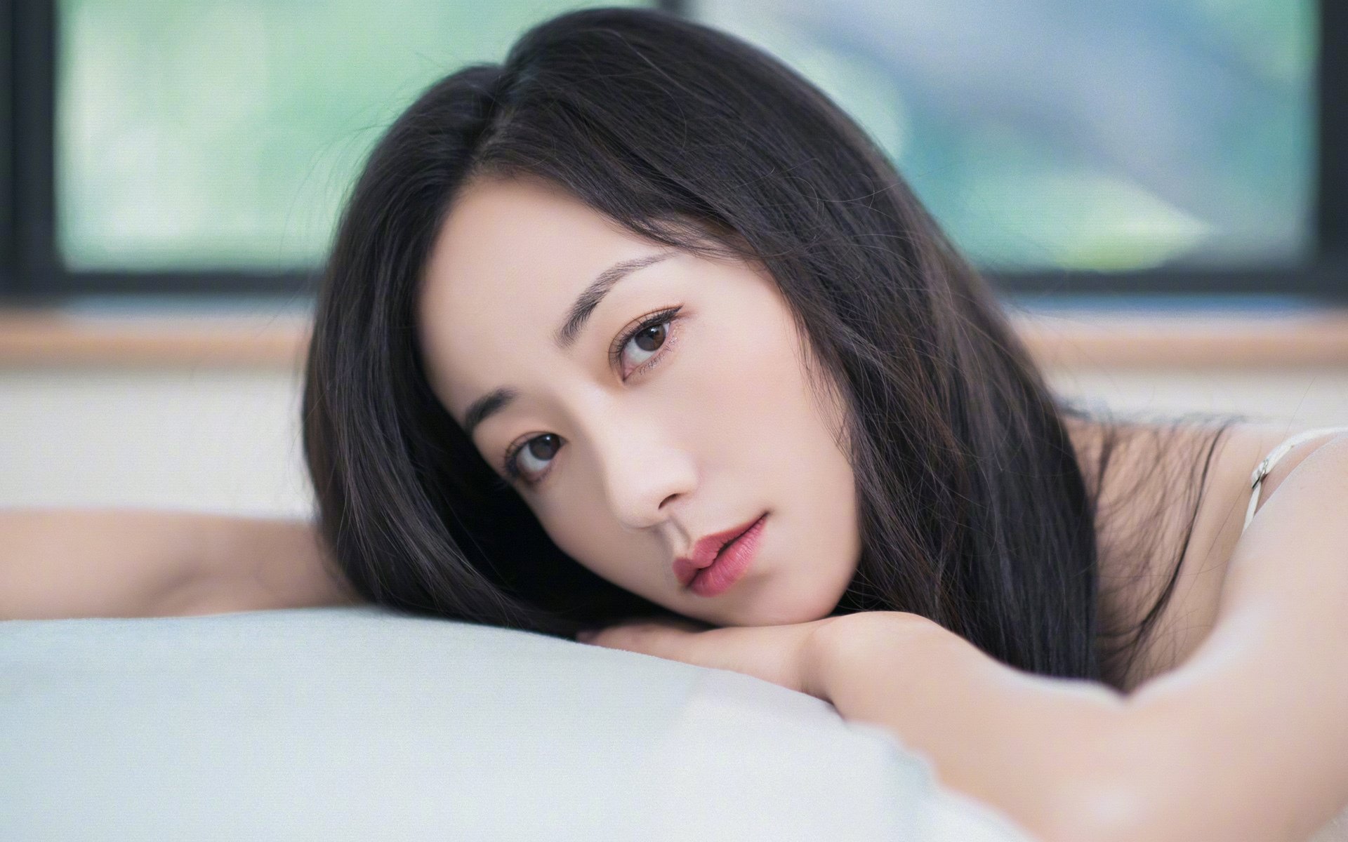 当冰岛人吟唱起维京战歌，萨内的手术刀剖开了瑞典的黄昏