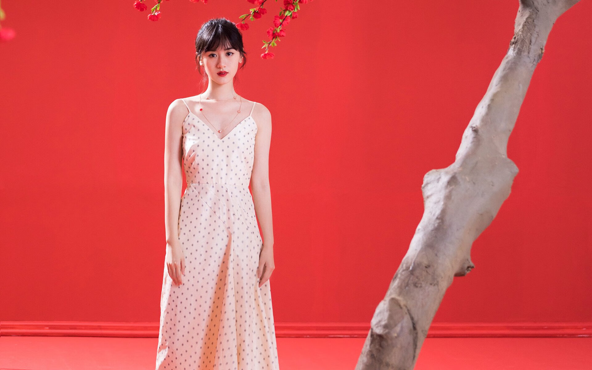 戈麦斯单骑接管战场，斗牛士的剑刃刺穿橙色风车